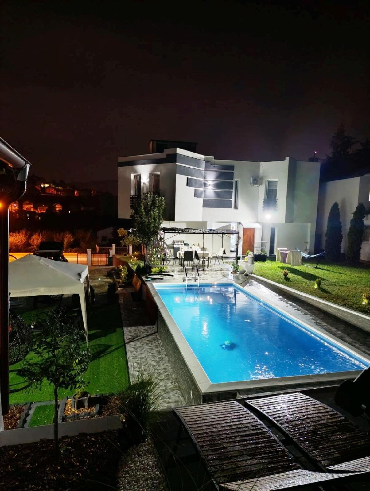 Villa Lea ทูซลา ภายนอก รูปภาพ