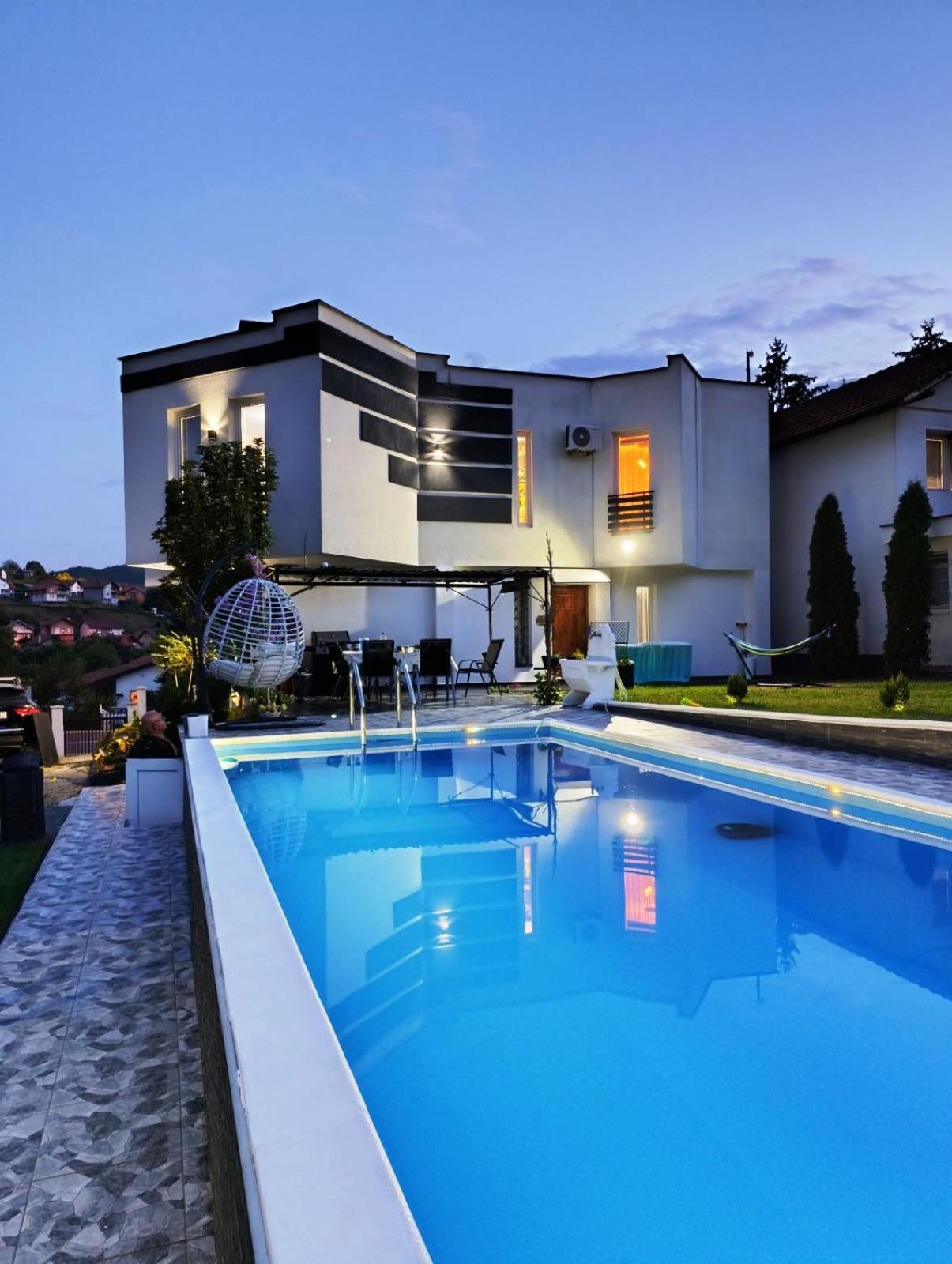 Villa Lea ทูซลา ภายนอก รูปภาพ