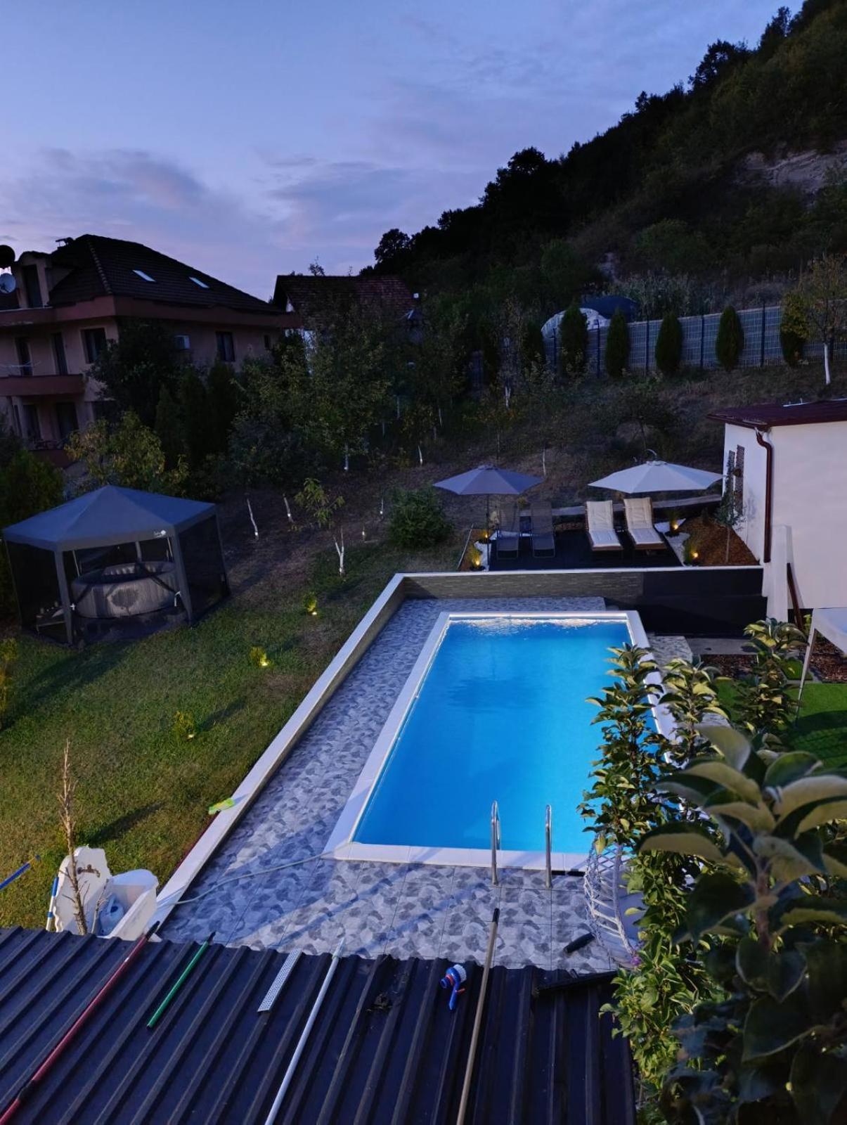 Villa Lea ทูซลา ภายนอก รูปภาพ